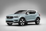 2019 Volvo XC40 T5 Momentum AWD in Amazon Blue - Static Front Left Three-quarter View